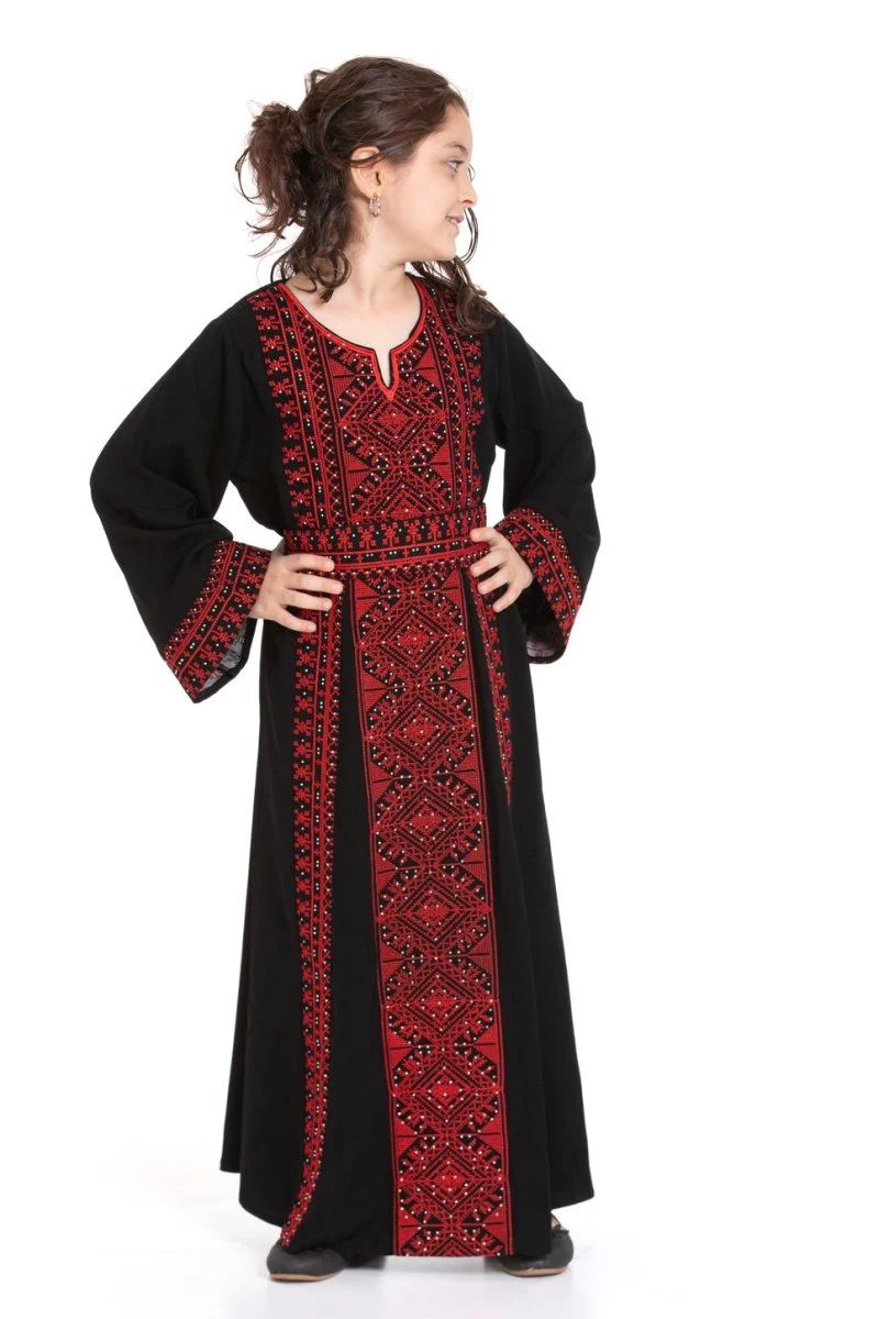 ثوب بنات فلسطيني مطرّز 3